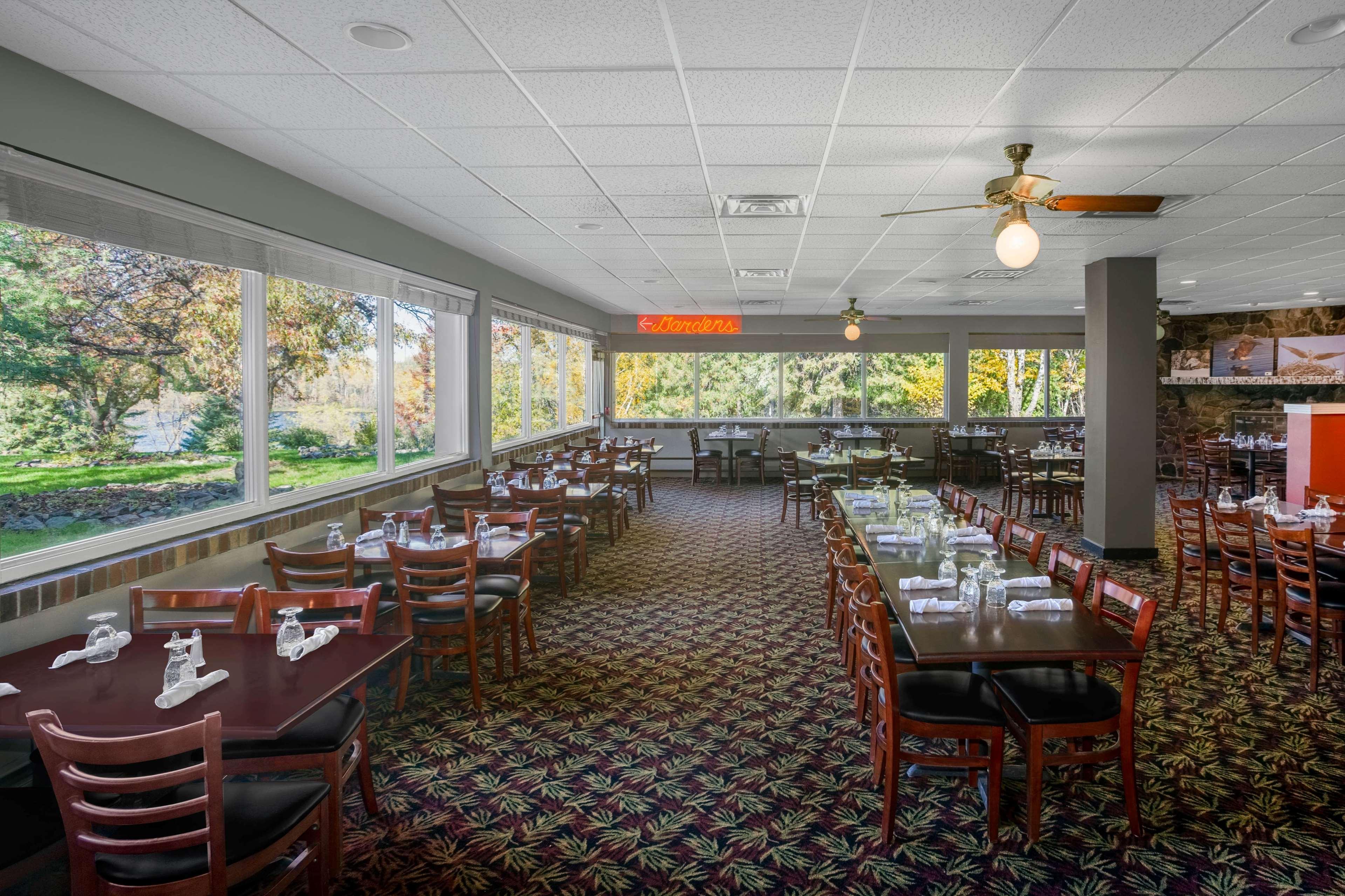 Americinn By Wyndham International Falls Bagian luar foto